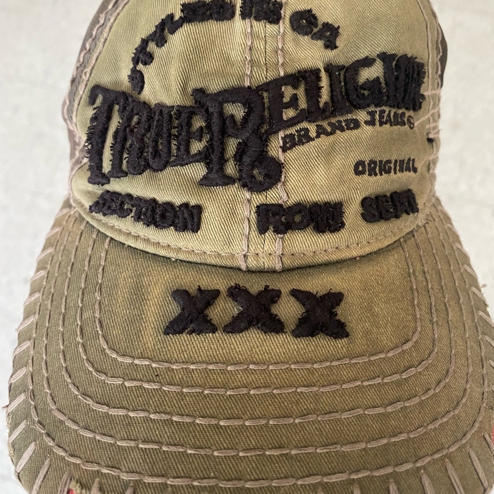 True Religion hat